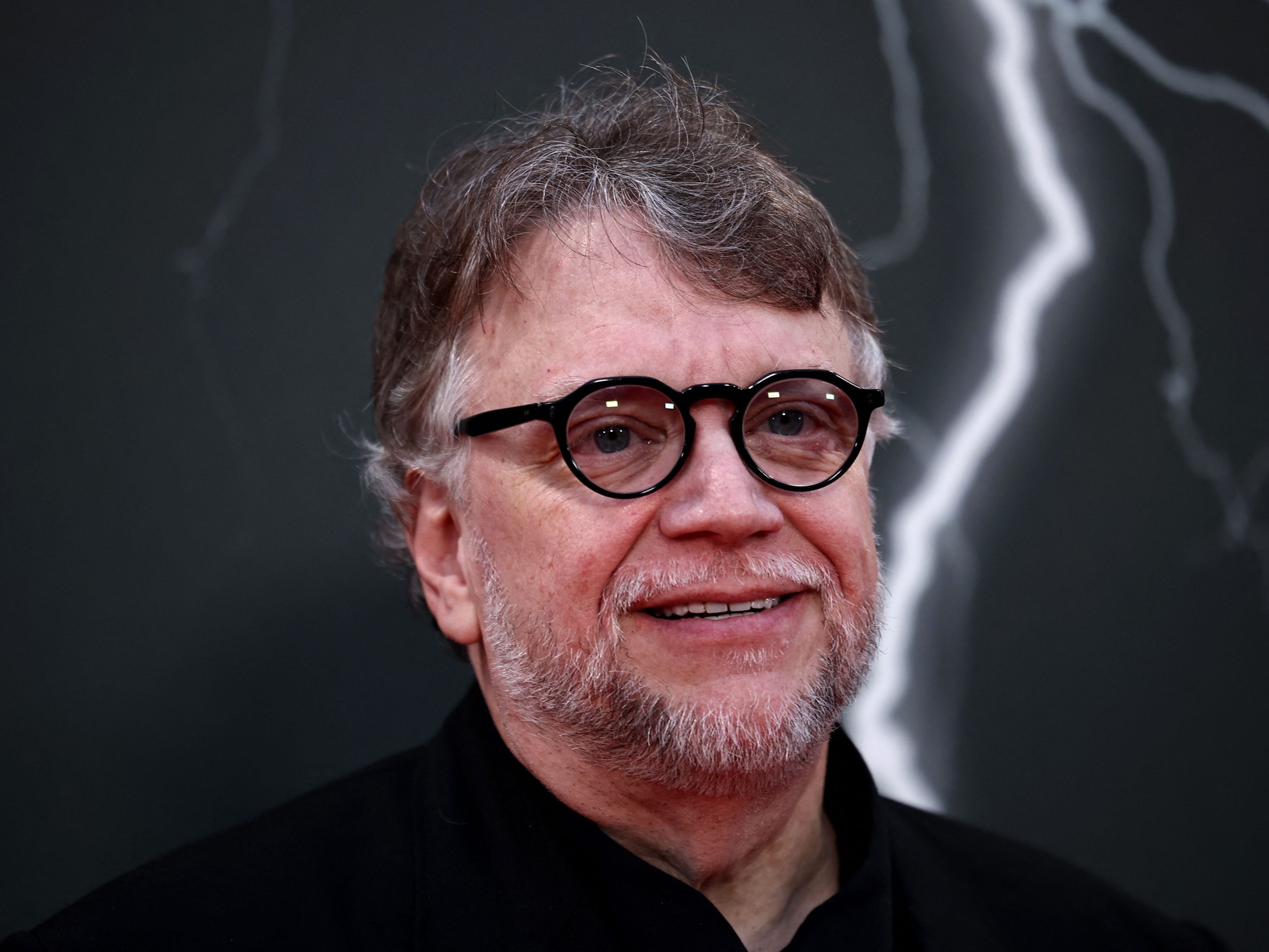 Guillermo del Toro ist positiv überwältigt von der Reaktion zu seinem Gothic-Epos.