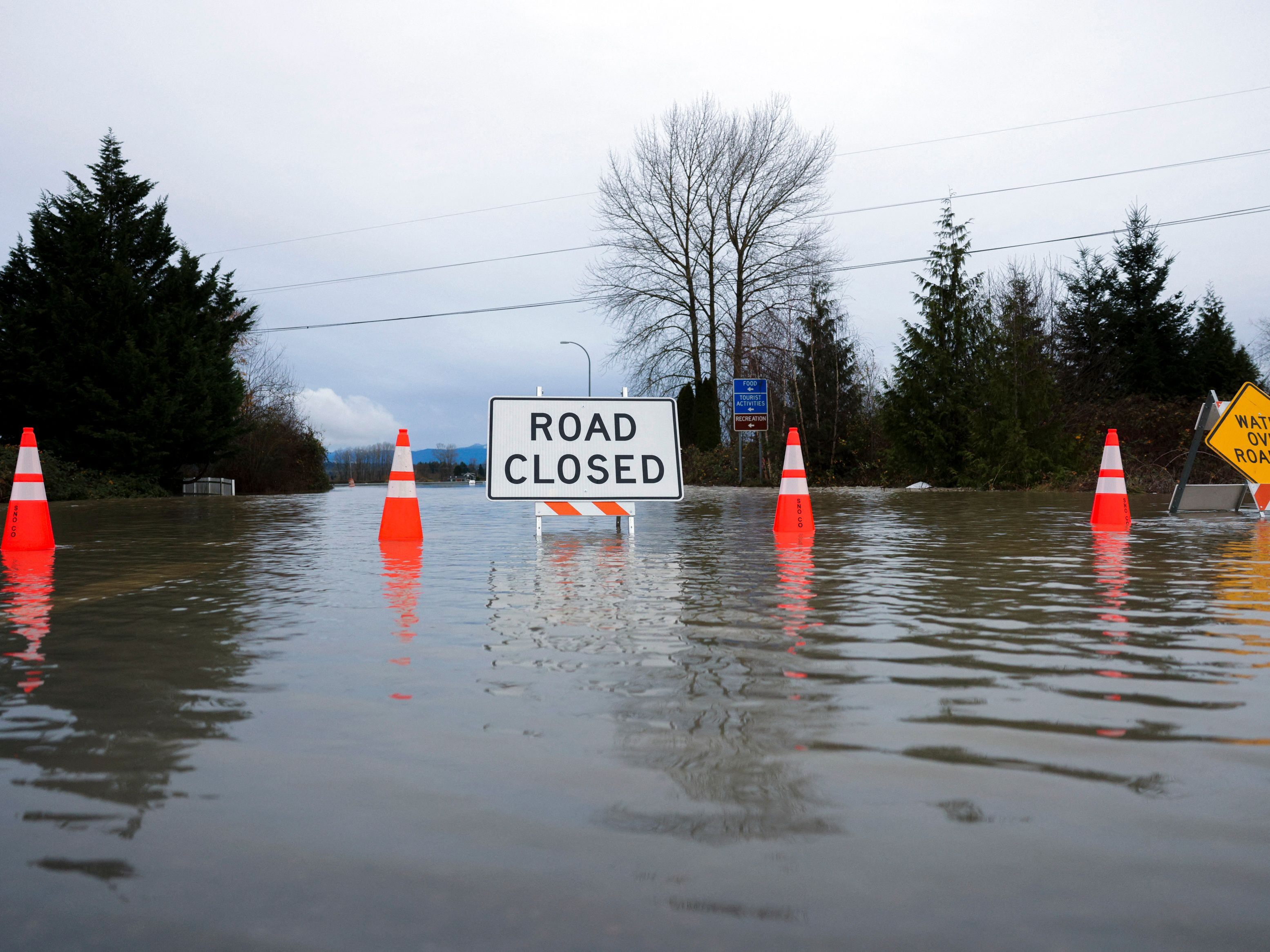 Überschwemmungen in Washington: Bis zu 100.000 Menschen betroffen.
