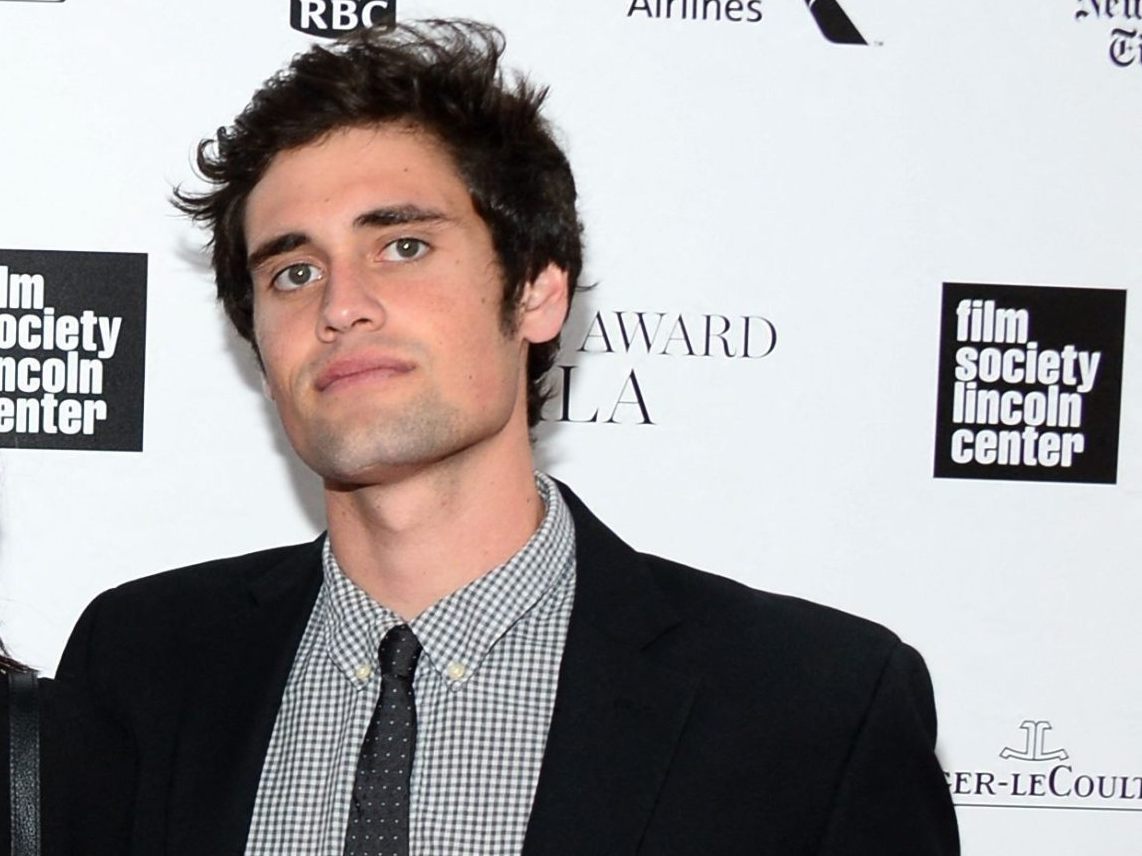 Nach dem gewaltsamen Tod von "Harry und Sally"-Regisseur Rob Reiner und seiner Ehefrau Michele muss sich der Sohn des Paares, Nick Reiner (ganz rechts), wegen vorsätzlichen Mordes verantworten.