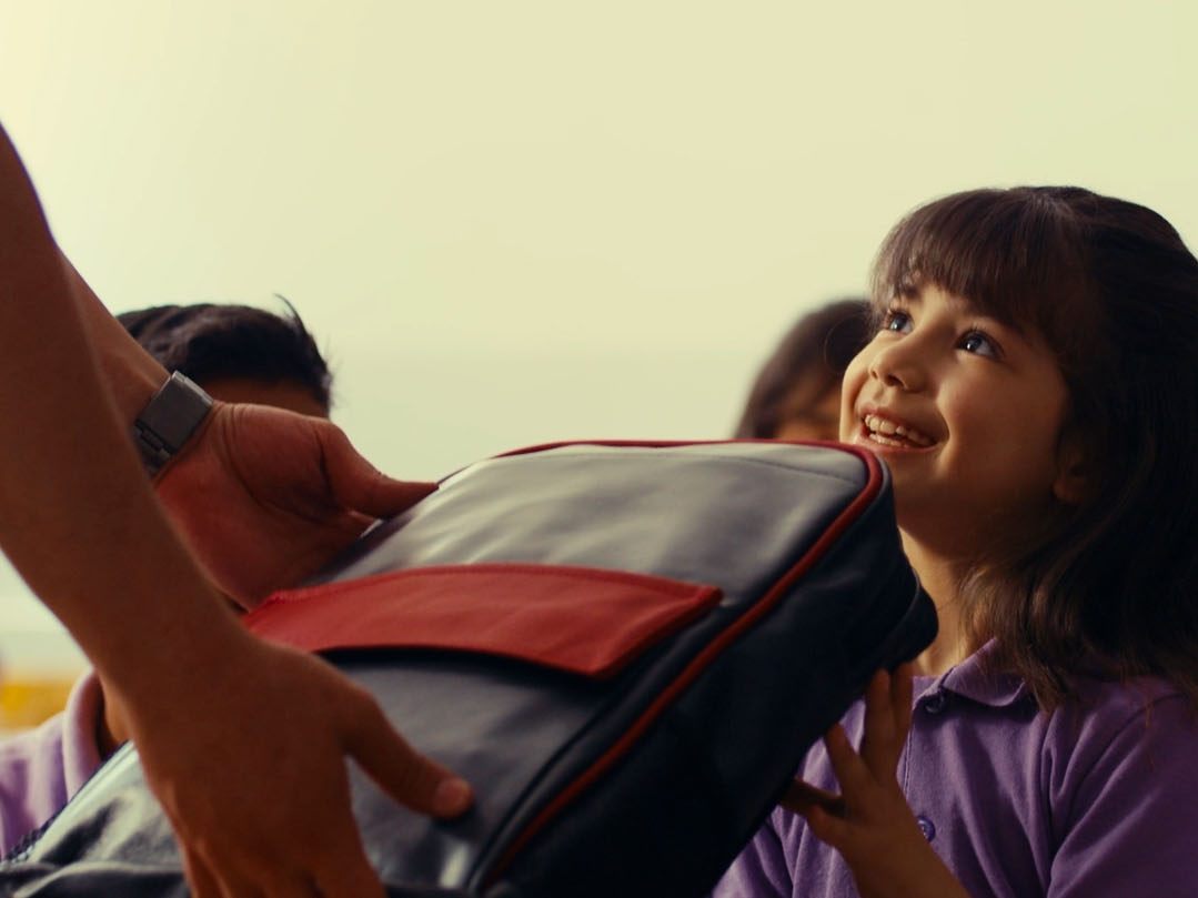 Turkish Airlines schenkt alten Flugzeugsitz-Stoffen ein zweites Leben als Schultasche.