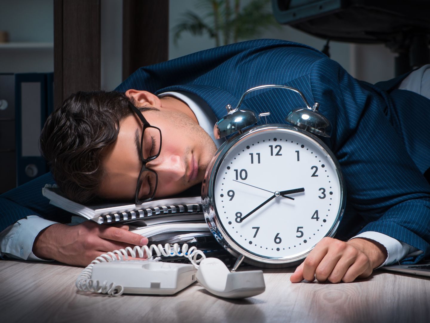 Ab 2026 gilt ein steuerfreier Freibetrag von 170 Euro für Überstunden.