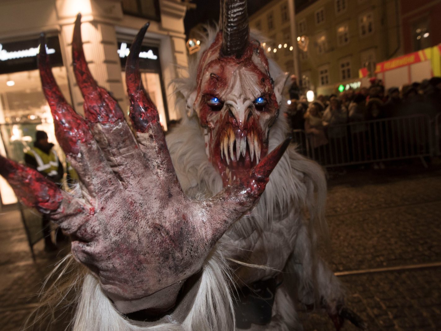 Furcht und Fell – warum der Krampus durch Vorarlberg zieht