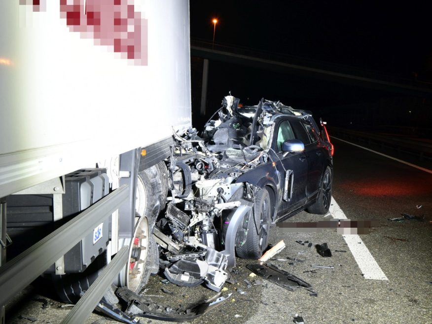 Tödlicher Unfall nach Kettenreaktion auf der A3.