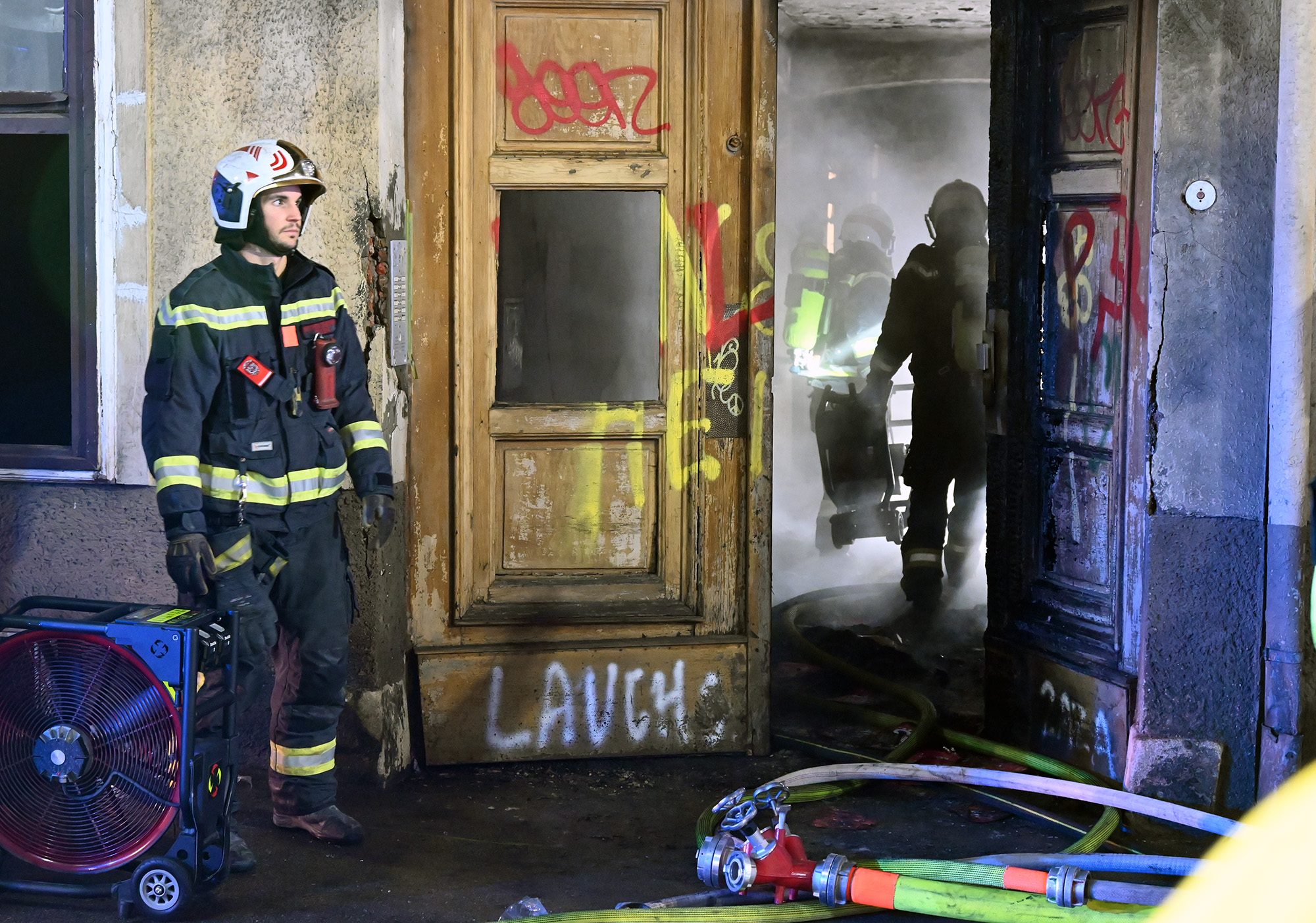 Mann starb durch möglicherweise gelegtes Feuer in Wien-Hernals